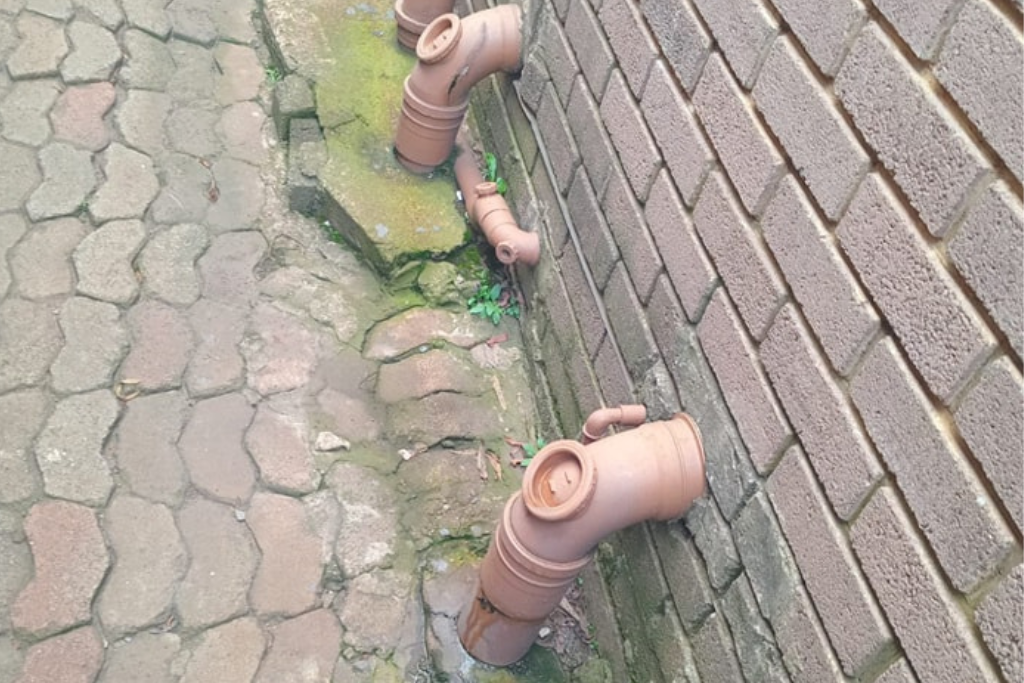 Plumber in Alberante